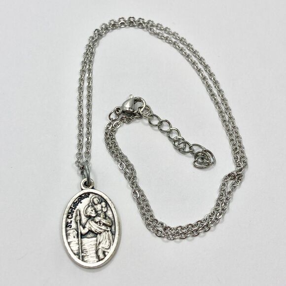 Vintage St. Christopher Medal Necklace Catholic Saint Travelers Jesus Italy 18" - Picture 7 of 9